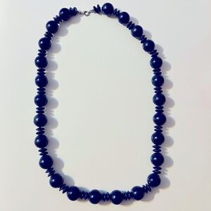 💍 5/$10 Vintage navy blue necklace